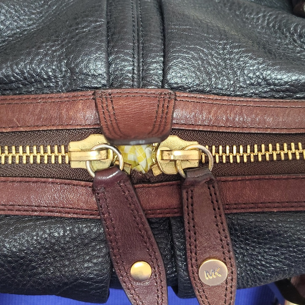 Michael Kors Vintage Purse - Picture 6 of 10